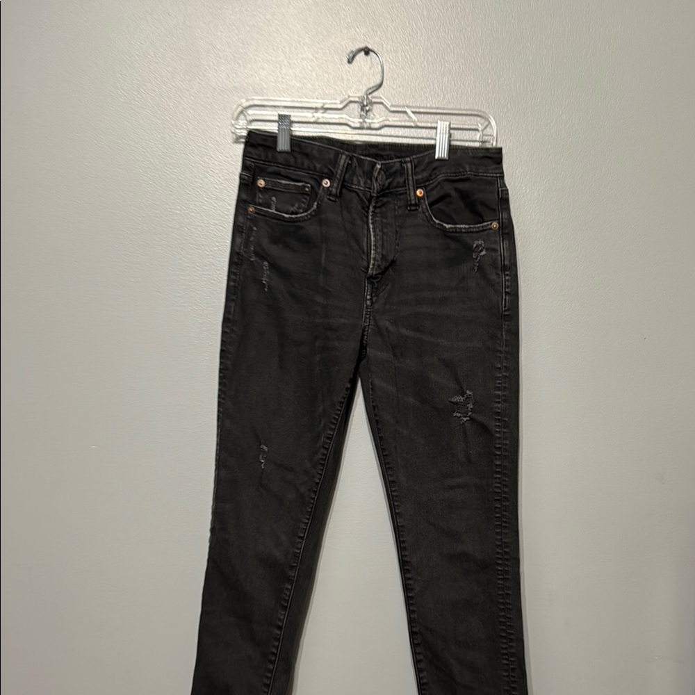 American Eagle Sleek Black Skinny Distressed Jeans